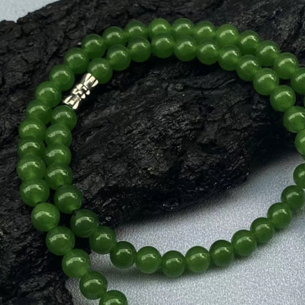 Natural Jade Necklace - Picture 3 of 8